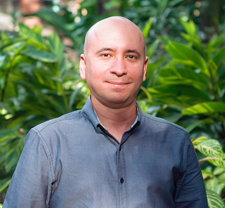 Idi Amin Isaac Millán