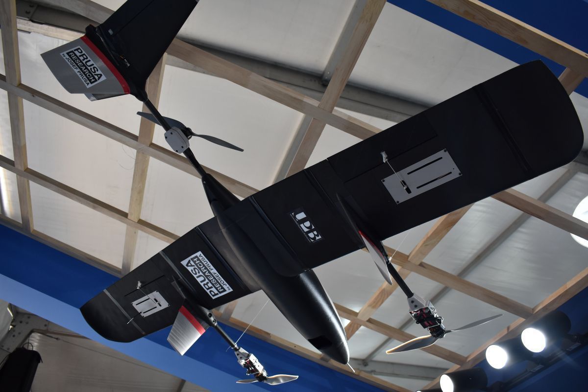 Avión egresado UPB