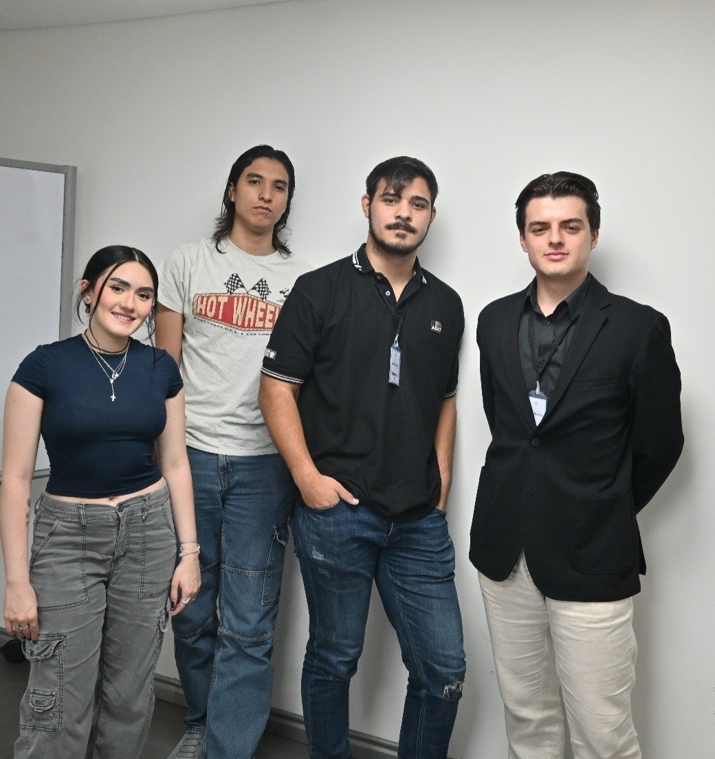 De izquierda a derecha: Sara Cano Cardona, Kenneth Bissinger Pacheco, Juan Esteban Sanchez Bedoya, Daniel Osorio Urrea.