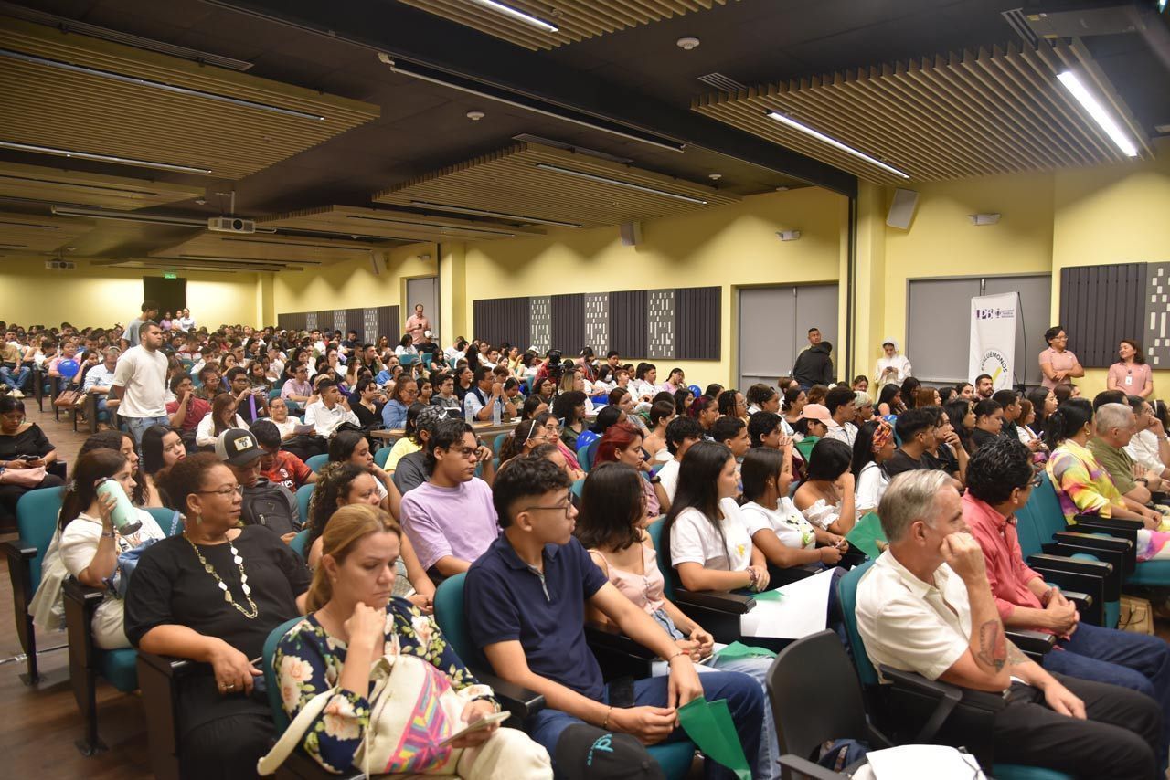 Auditorio en el Concurso UPB Habla de Paz