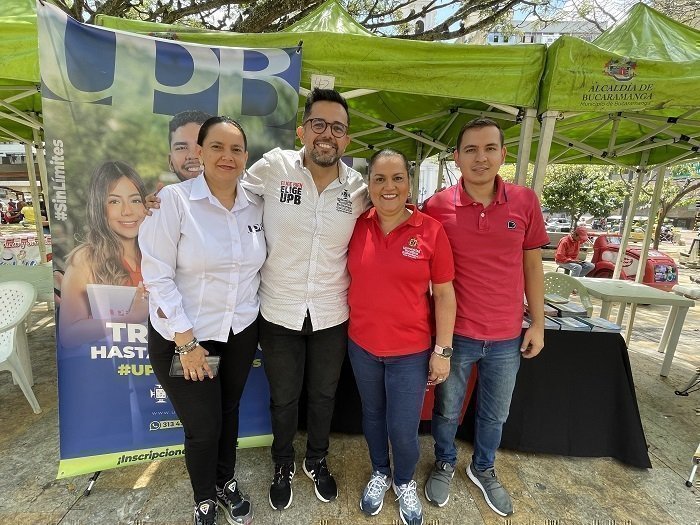 Foto Tipo In 3 toma