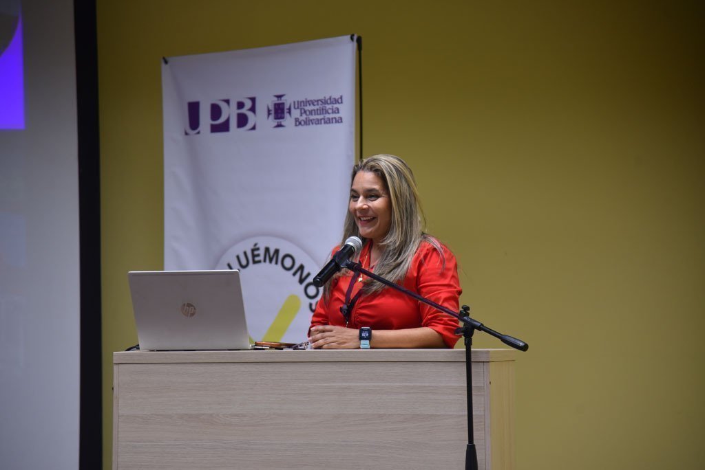 Frecya Henao Cabrales, Líder del programa Colegio Universidad