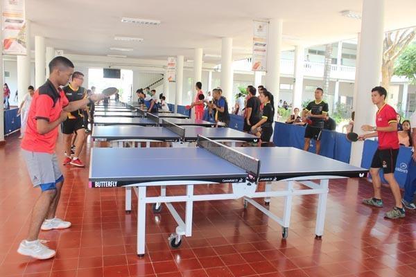 Los tenimesistas celebraron la alegría de jugar tenis de mesa.