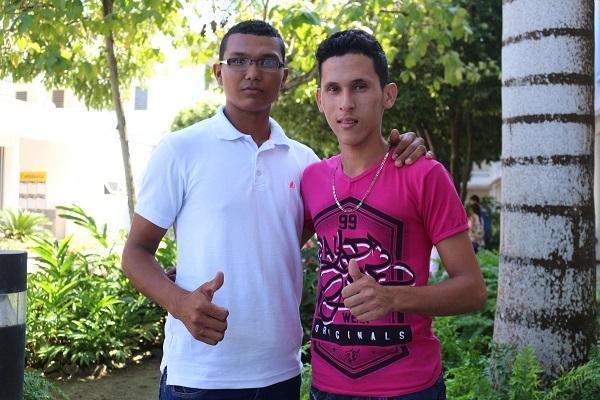 Levinson Contreras Herrera y Iván Cueto Martínez, estudiantes beneficiados.