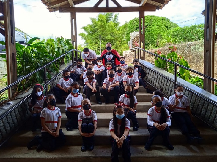 Estudiantes con Súper UPB