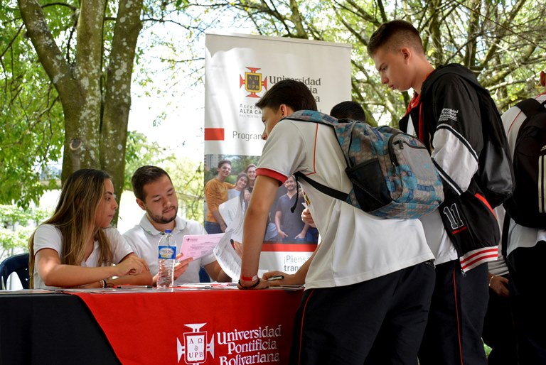 Durante el encuentro, varias universidades de la ciudad ofertaron sus programas