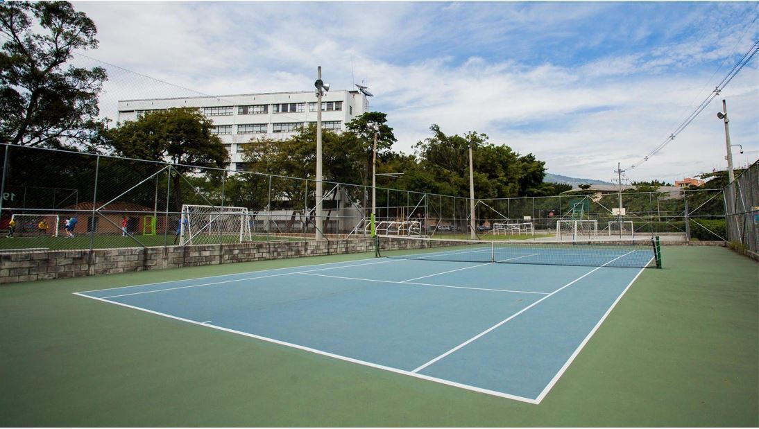 Cancha tenis de campo